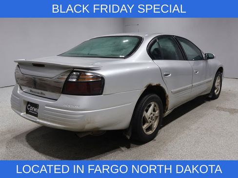 Used 2003 Pontiac Bonneville SE w/ Leather Appointment Package image 2