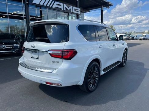Used 2024 INFINITI QX80 Sensory w/ Cargo Package AWD/4WD image 9