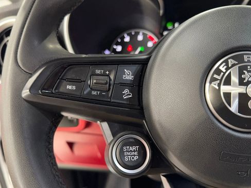 Used 2020 Alfa Romeo Stelvio w/ Nero Edizione image 39