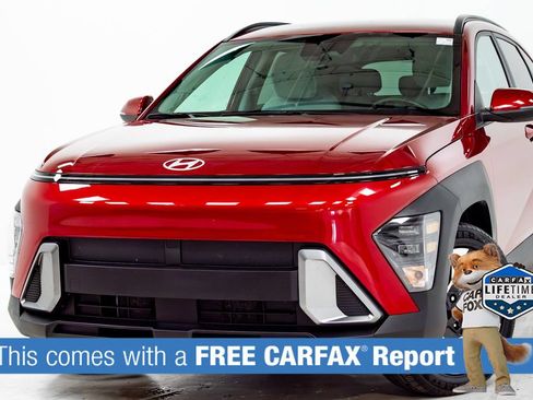 Used 2025 Hyundai Kona SEL FWD image 2