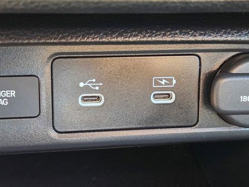 Used 2025 Honda Civic Sport image 21