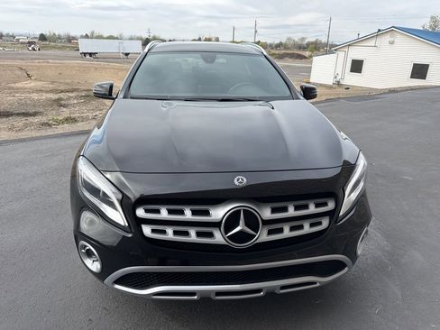 Used 2018 Mercedes-Benz GLA 250 4MATIC image 3