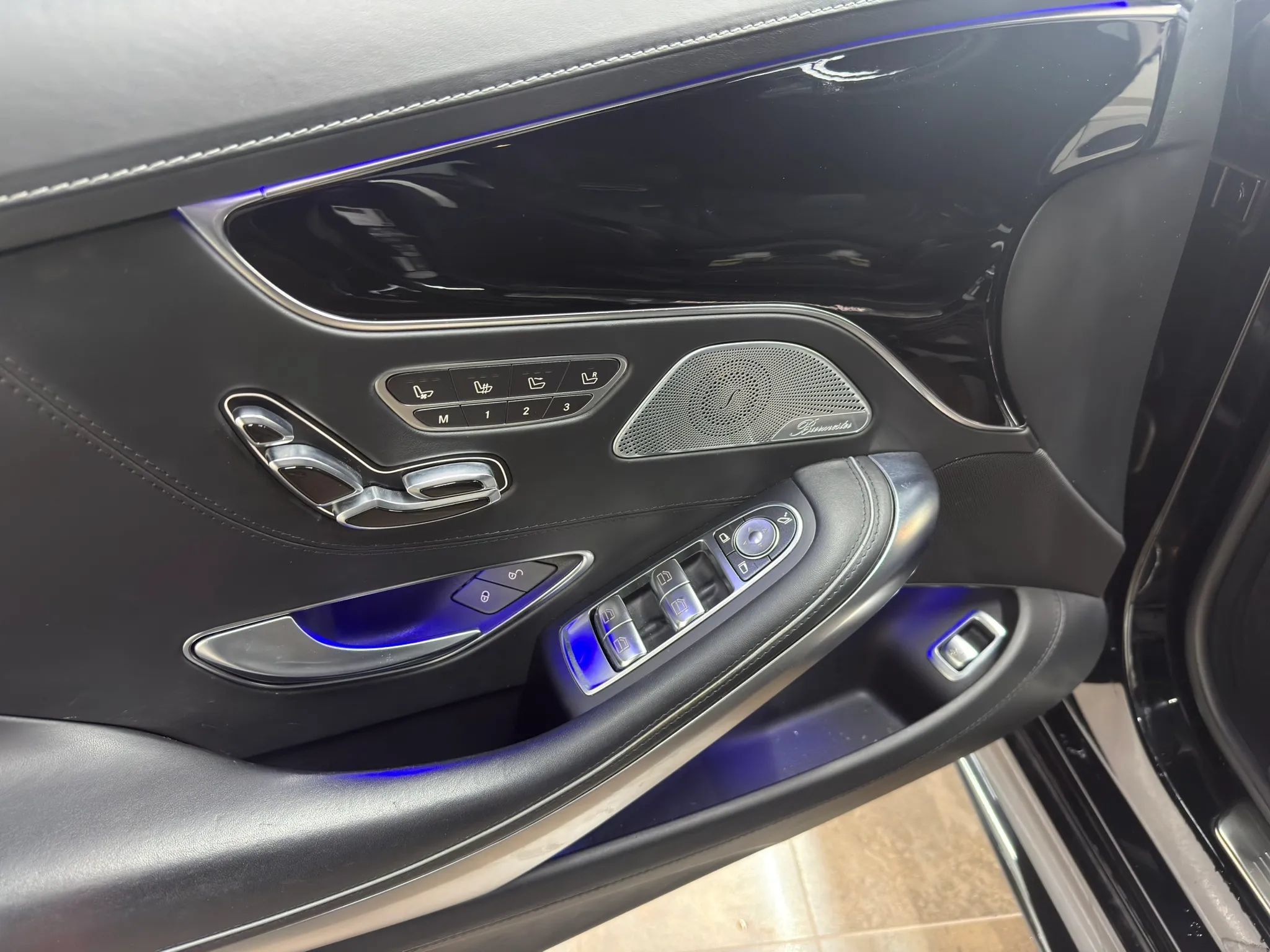 Used 2019 Mercedes-Benz S 560 Cabriolet image 23