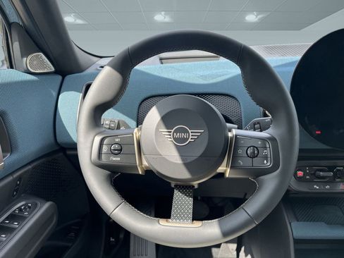 Used 2025 MINI Cooper Countryman S w/ Comfort Package Max image 15