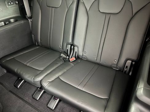 Used 2022 Kia Sorento SX Prestige image 29