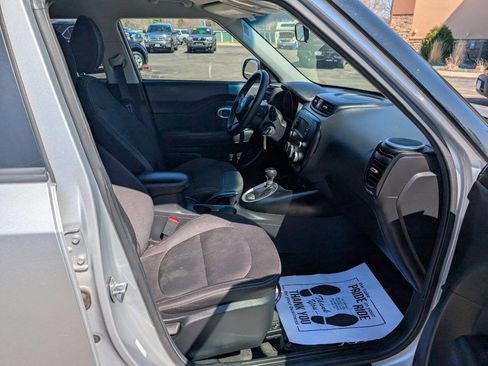 Used 2016 Kia Soul w/ Convenience Package image 11