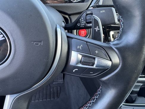 Used 2018 BMW M4 Coupe w/ Competition Package RWD image 30