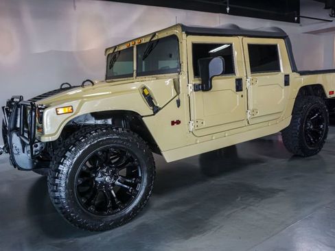 Used 2004 HUMMER H1 4-Door Open Top image 3