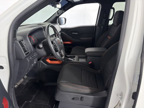 Certified 2023 Nissan Frontier PRO-4X w/ Tow Package AWD/4WD image 6