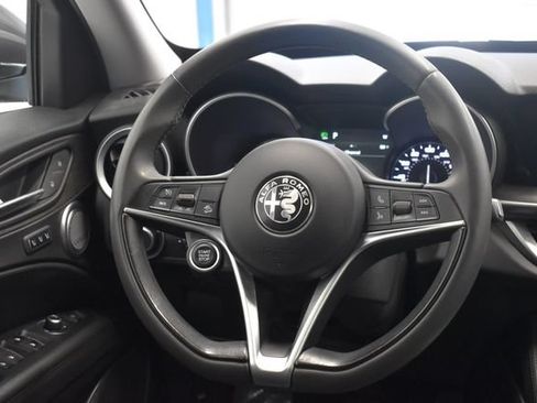 Used 2018 Alfa Romeo Stelvio Ti AWD/4WD image 24