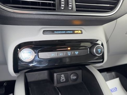 Used 2024 Ford Escape Platinum w/ Premium Technology Package image 25