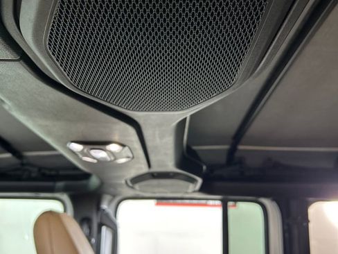 Used 2023 Jeep Wrangler Unlimited Sahara w/ Cold Weather Group image 18