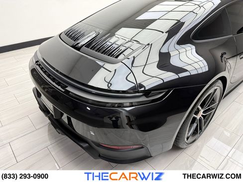 Used 2025 Porsche 911 Carrera 4 GTS image 17