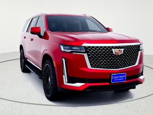 Used 2024 Cadillac Escalade Premium Luxury image 2