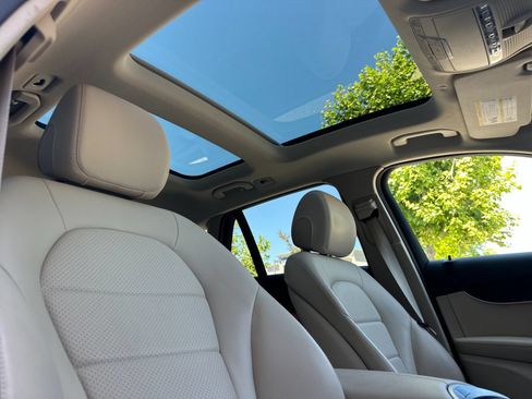 Certified 2022 Mercedes-Benz GLC 300 image 18