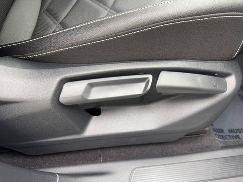 Used 2025 Volkswagen Atlas SE image 51