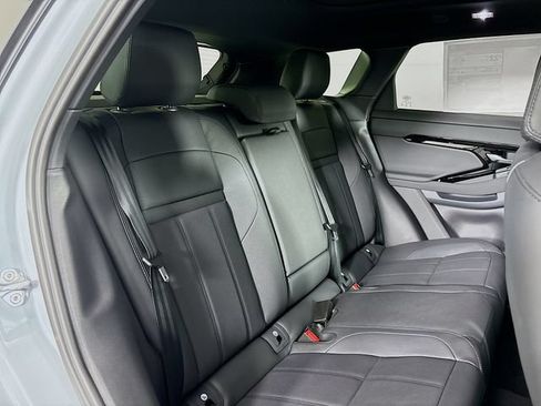 Used 2026 Land Rover Range Rover Evoque S AWD/4WD image 9