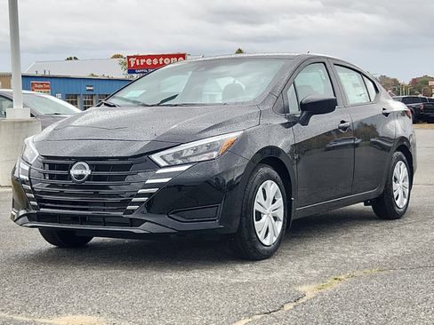 New 2025 Nissan Versa S w/ Trunk Package image 1