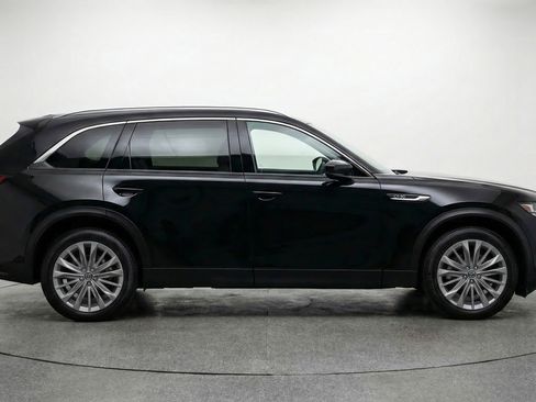 Used 2025 MAZDA CX-90 3.3 Turbo w/ Preferred Package image 11