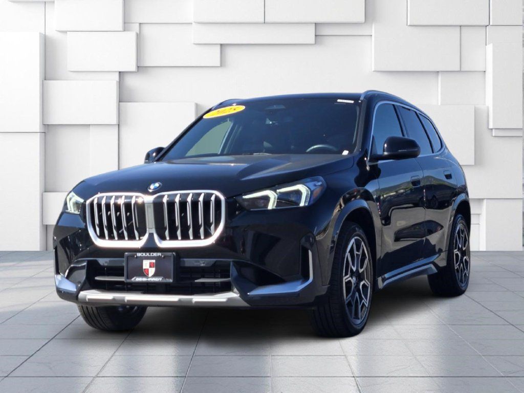 Certified 2025 BMW X1 xDrive28i w/ Convenience Package AWD/4WD image 3