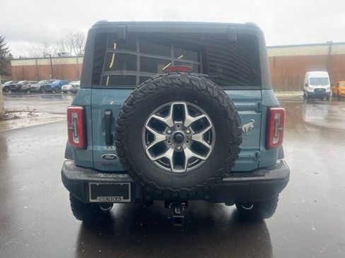 Used 2023 Ford Bronco Badlands image 6