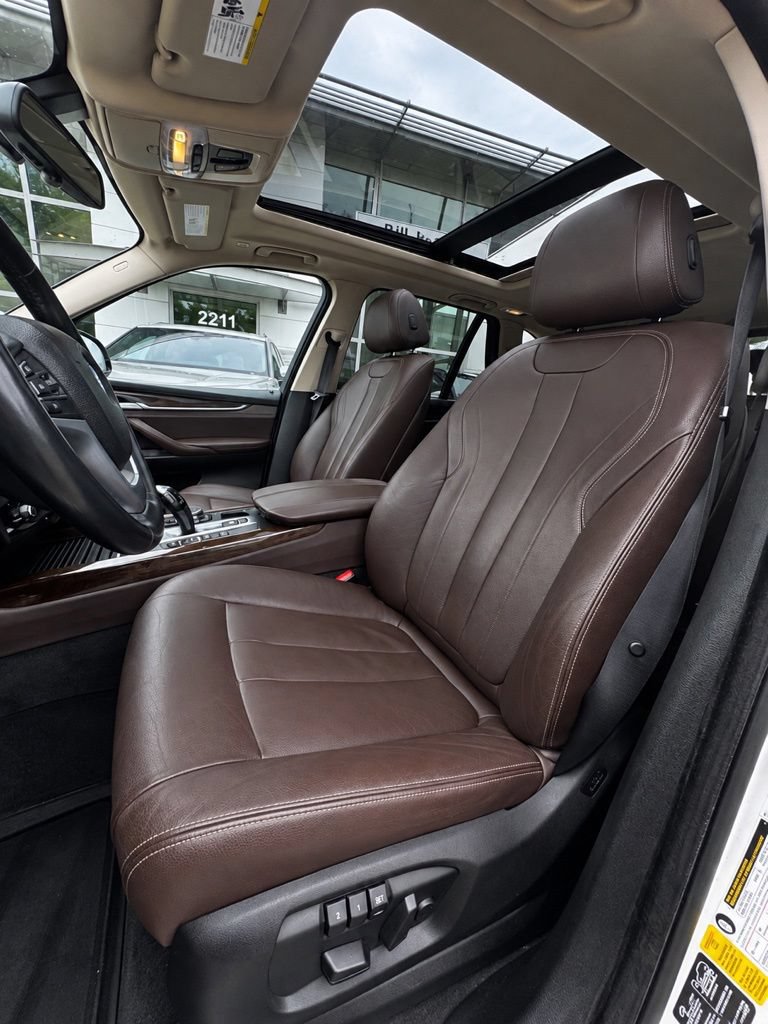 Used 2015 BMW X5 xDrive35i AWD/4WD image 10