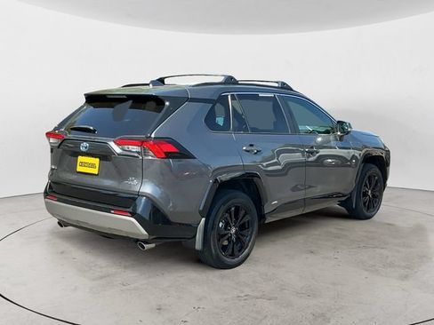 Certified 2022 Toyota RAV4 SE w/ Convenience Package AWD/4WD image 5