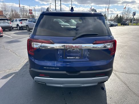 Used 2023 GMC Acadia SLE w/ Driver Convenience Package FWD image 6