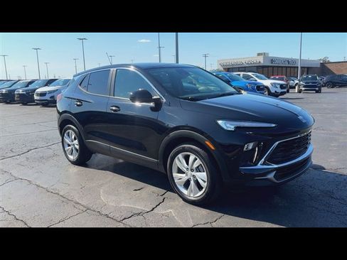 Used 2024 Buick Encore GX Preferred FWD image 2