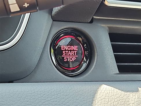 New 2025 Honda Pilot Elite image 17