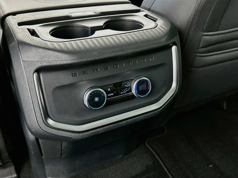 Used 2025 Ford Expedition Max Active RWD image 25