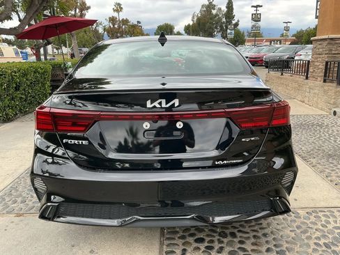 Used 2023 Kia Forte GT-Line w/ GT-Line Premium Package FWD image 6