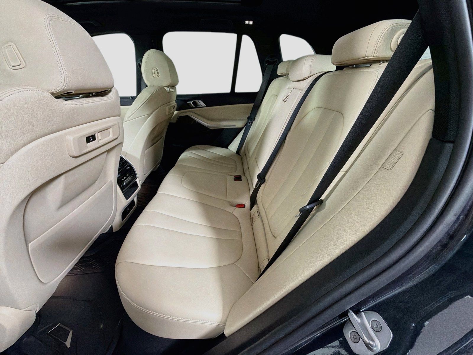 Used 2022 BMW X5 xDrive40i w/ Premium Package AWD/4WD image 25