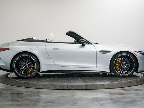 Used 2024 Mercedes-Benz SL 55 AMG 4MATIC image 14