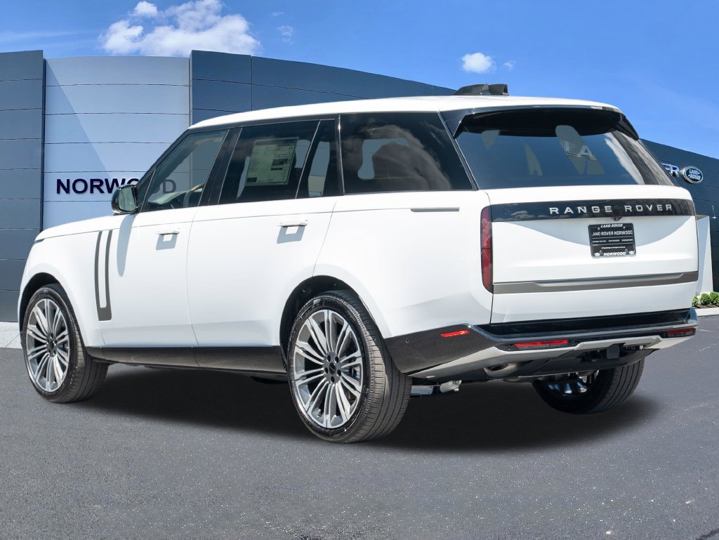 New 2026 Land Rover Range Rover Long Wheelbase SE AWD/4WD image 6