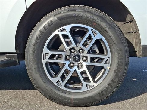 Used 2025 Ford Expedition Max Active image 8