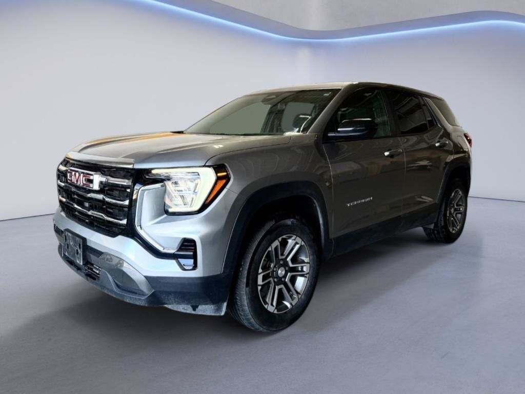 Used 2025 GMC Terrain Elevation FWD image 1