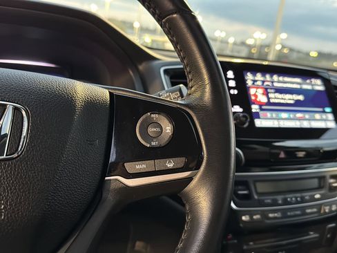 Used 2022 Honda Pilot Touring image 20