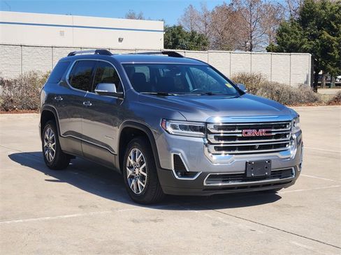 Used 2021 GMC Acadia SLT w/ Technology Package image 3