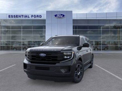 New 2025 Ford Expedition Max Active RWD image 2