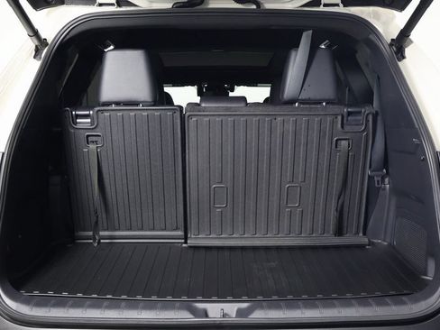 Used 2024 Toyota Grand Highlander AWD Hybrid image 15