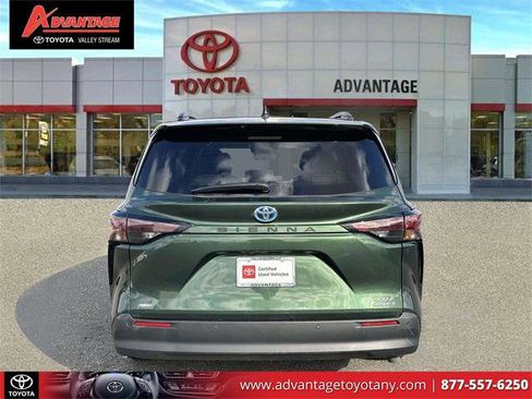 Certified 2024 Toyota Sienna XLE image 8