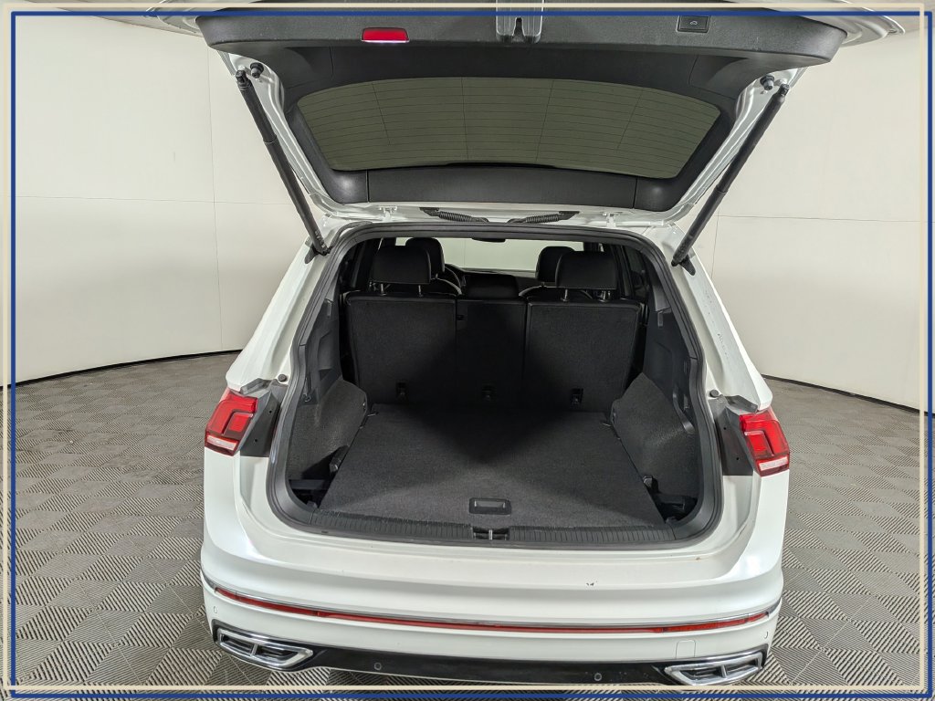 Used 2024 Volkswagen Tiguan SEL R-Line AWD/4WD image 14