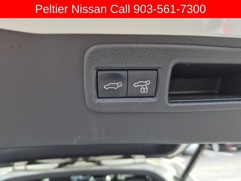 Used 2021 Toyota Venza XLE w/ Softex Package AWD/4WD image 10