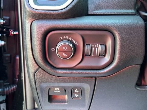 New 2026 RAM 1500 Laramie AWD/4WD image 36