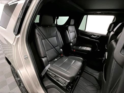 Used 2022 Chevrolet Tahoe RST w/ Luxury Package image 26