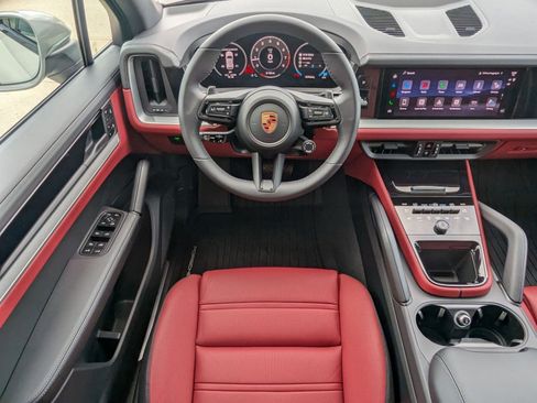 New 2026 Porsche Cayenne image 15