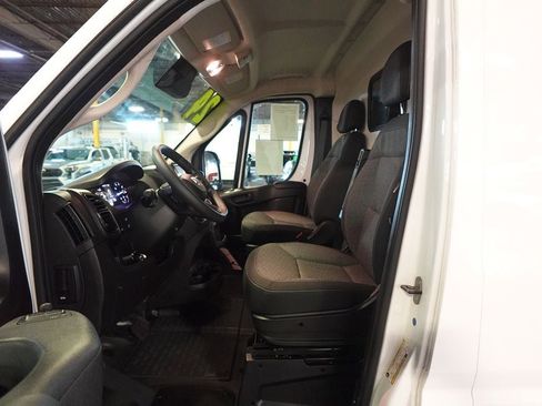 Used 2024 RAM ProMaster 3500 w/ Convenience Group image 11