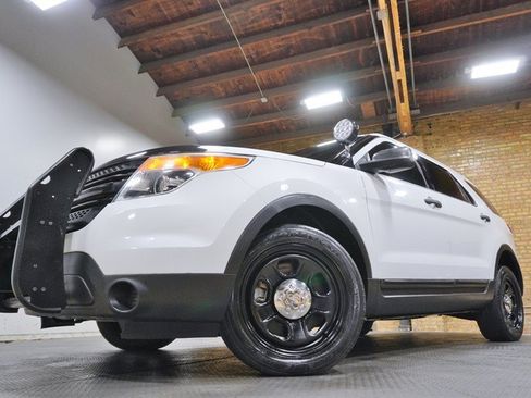 Used 2015 Ford Explorer 4WD Police Interceptor w/ Ultimate Wiring Package image 3