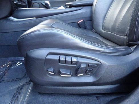 Used 2016 BMW X5 M image 13